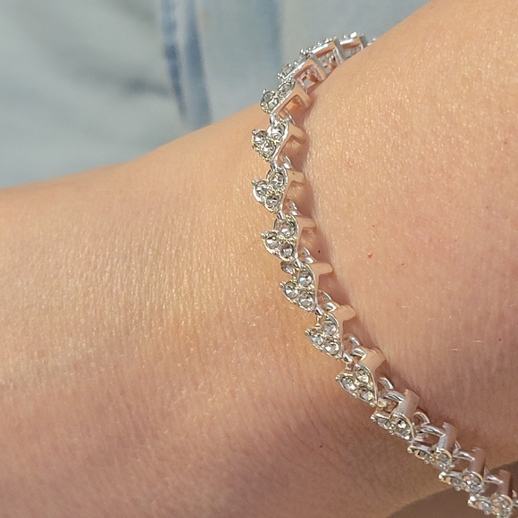 Silver Rhinestone Bracelet - Picture 1 of 3